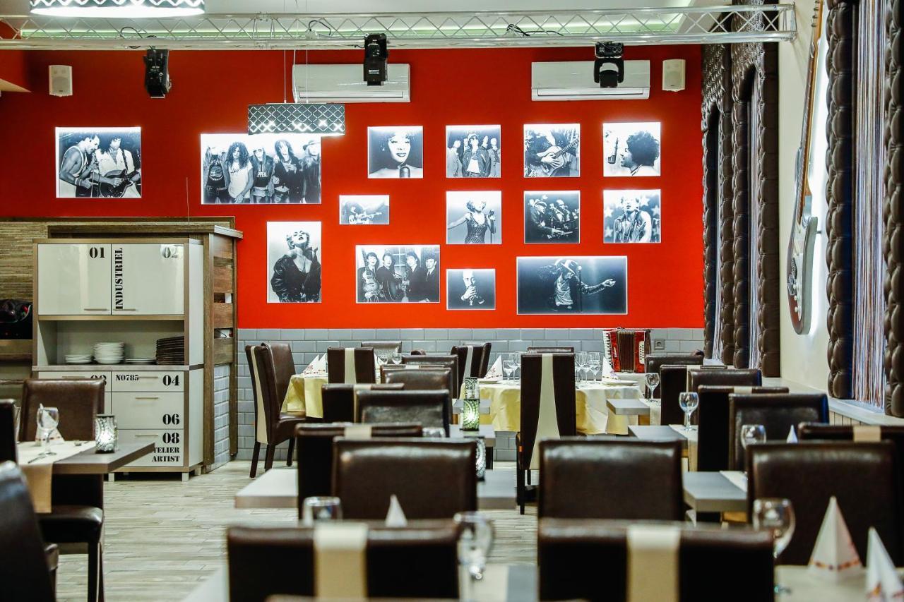 Tinódi Fogadó Sárvár Exterior foto