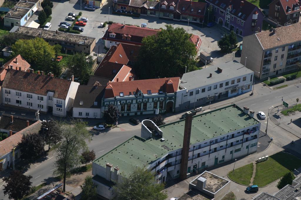 Tinódi Fogadó Sárvár Exterior foto